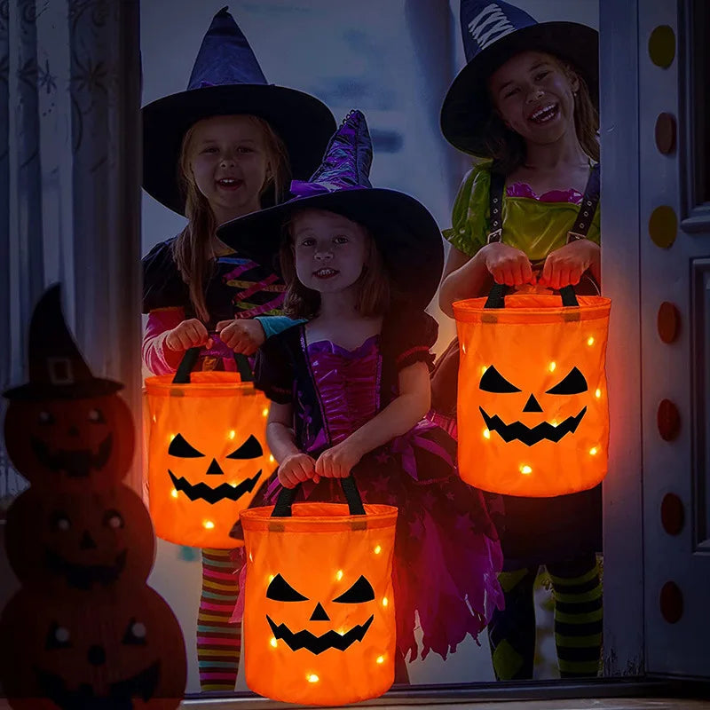 LED Light-Up Pumpkin Trick or Treat Bucket – Collapsible Halloween Candy Bag with Flashing Lights